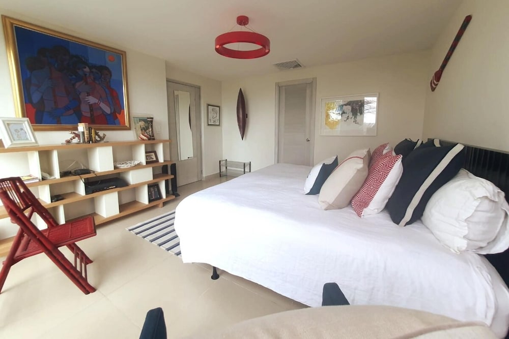 The Beach-front Condo by Acomodo Long Stay Only
