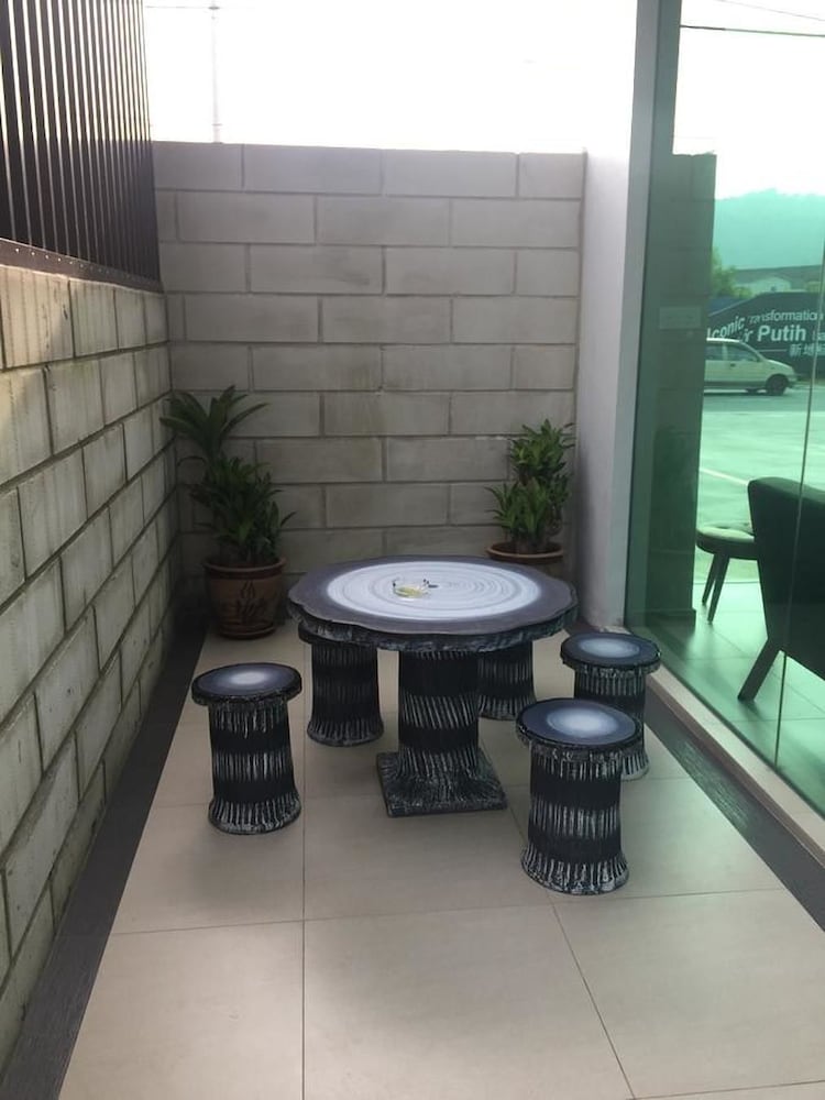 One Plus One Boutique Residence