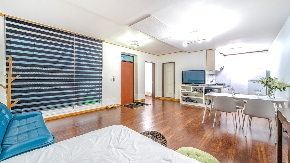 Chuncheon Dogandstay, Chuncheon - 11