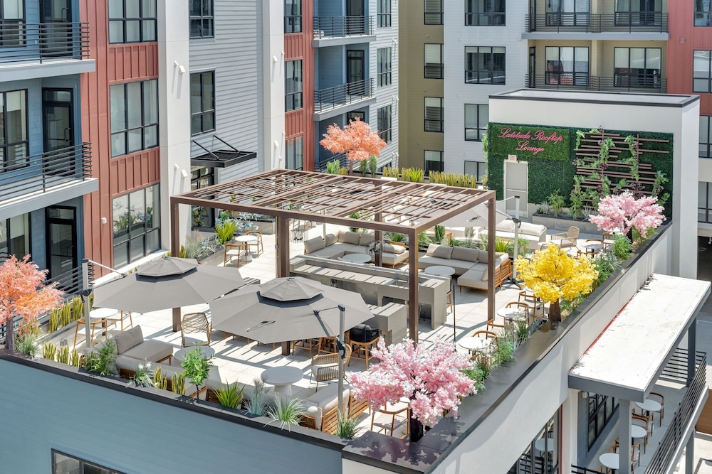 Latitude Apartments