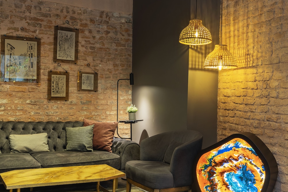 Ayramin Deluxe Hotel - Image 48