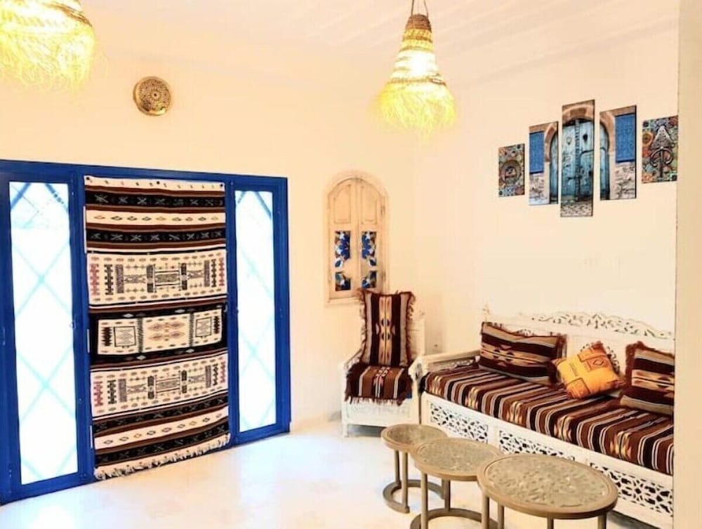 Welcome to Dar Jaafar! Cozy Arabesque Style Holiday House in la Marsa Tunisie