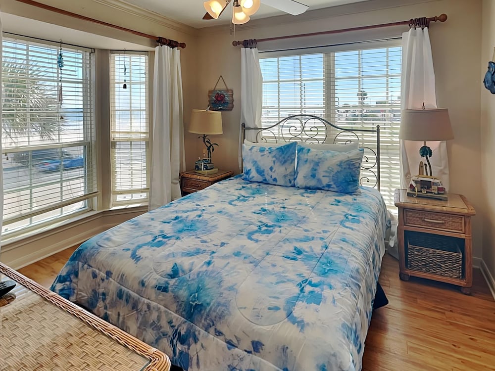 The Victorian by Ryson Vacation Rentals