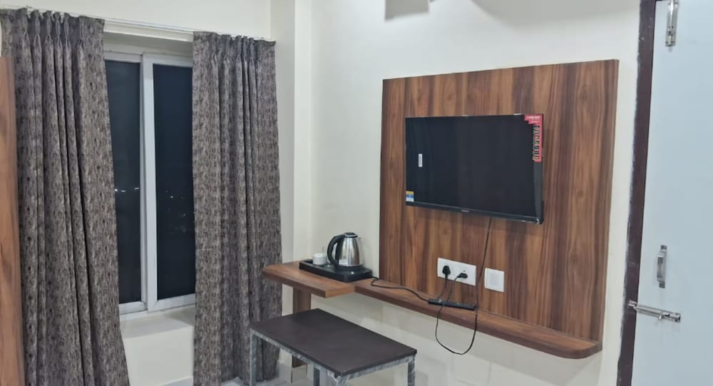 Hotel Pushparaj Puri