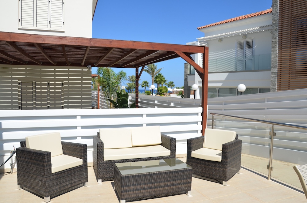 Athena Beach Villa
