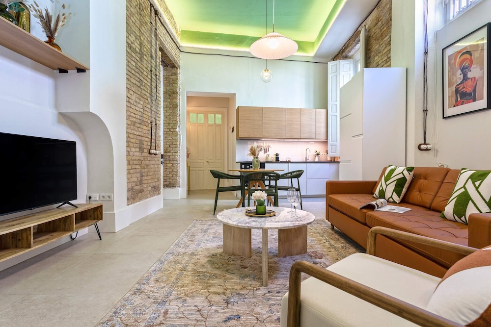Stylish Apartment in Central Seville. Boteros