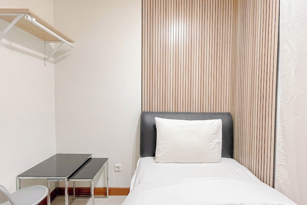 Compact Chic 2Br At Vida View Makassar Apartment