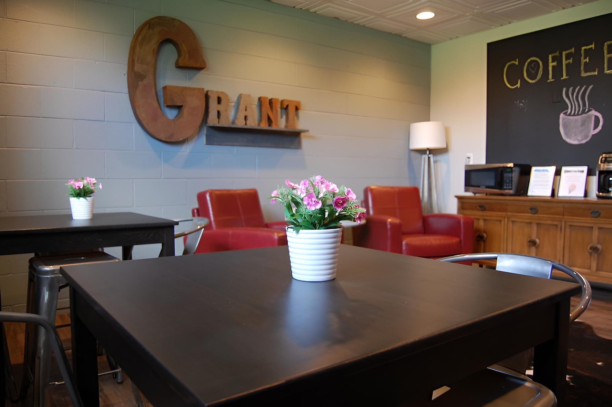 Galena Vacations - Grant Hills Motel - Property Image 5