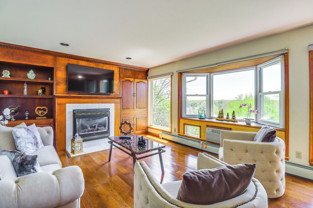 Lake-view Gem w/ Game Room in Long Pond!