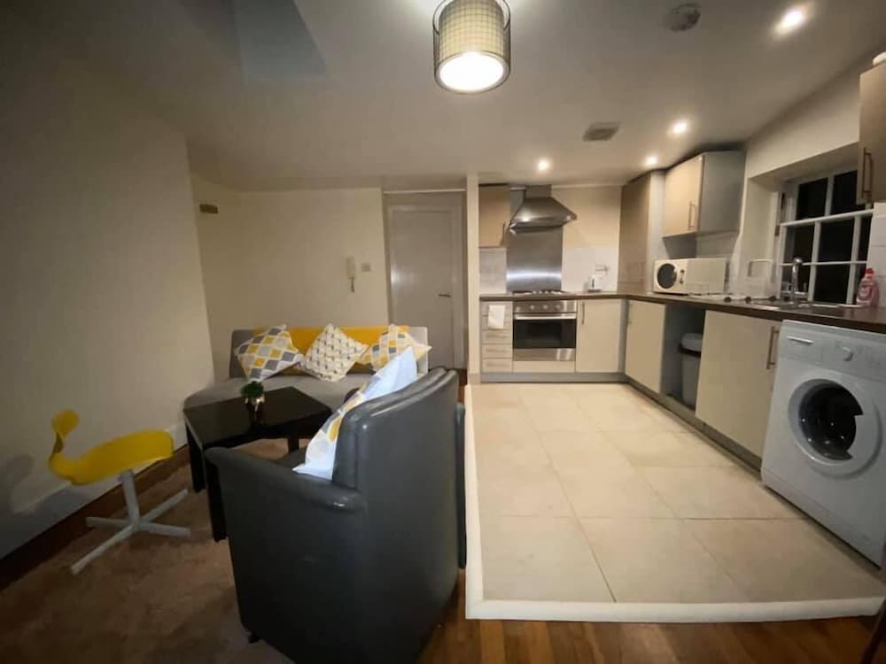 Chrome Chambers view 5
