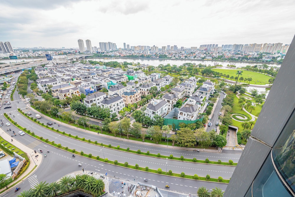 Landmark 81 & Vinhomes - ZEN Saigon Citypoint.