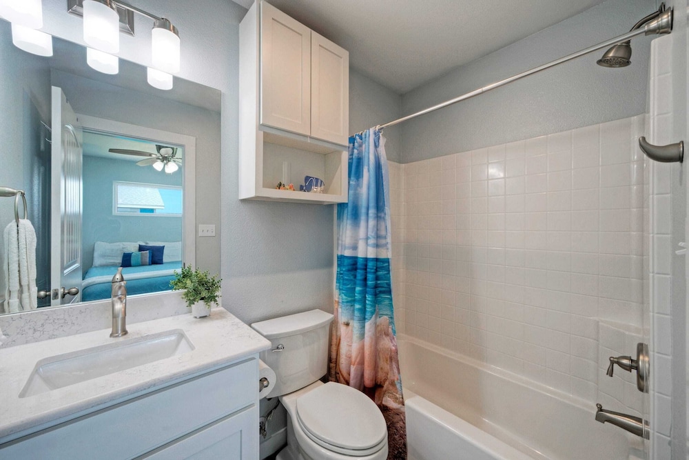 Two Port A Homes Near Beach & Nature Preserve Ideal Group Retreat