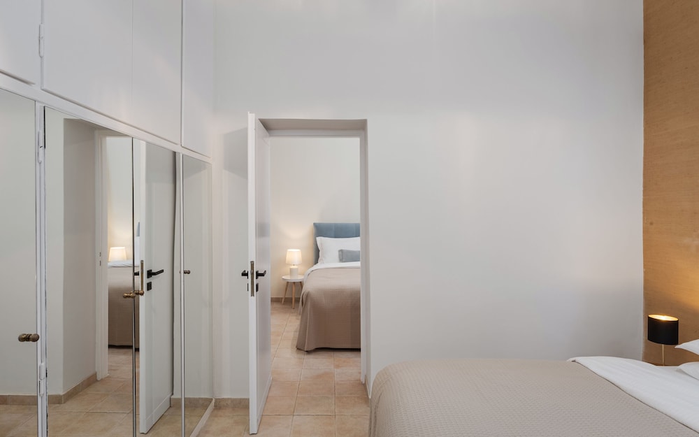 Elaia House Glyfada