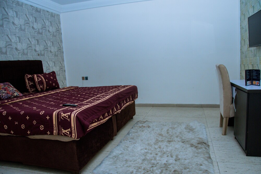 Zoey International Hotels Ltd
