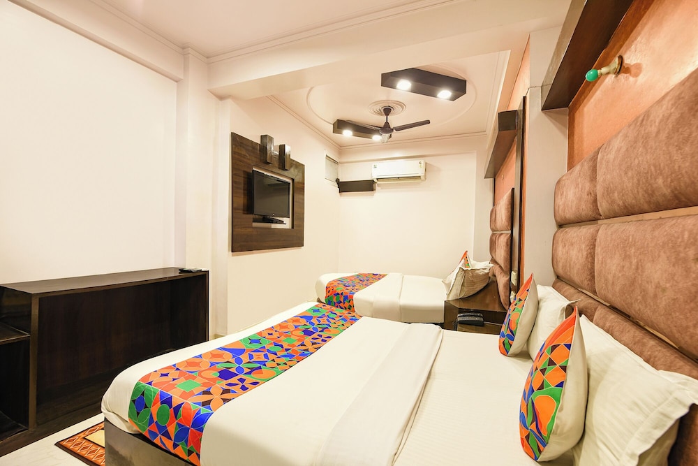 Fabhotel Delhi Continental