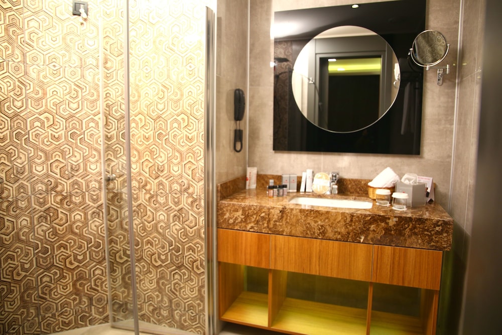 Ramada by Wyndham Mersin - Image 61