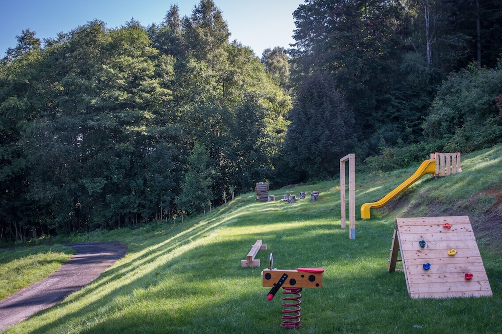 Villa With Pool in Hutisko-solanec