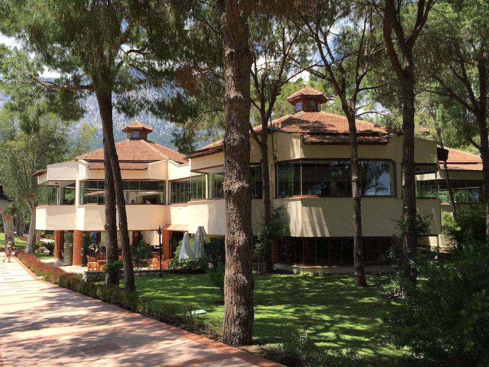 Champion Holiday Village - All Inclusive