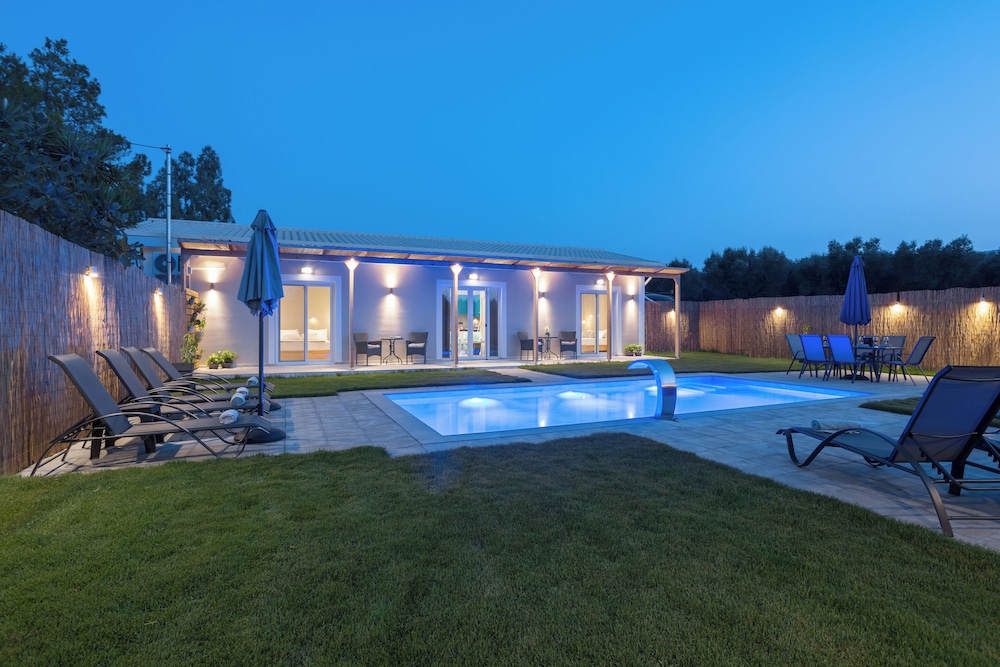 Villa D & J view 4
