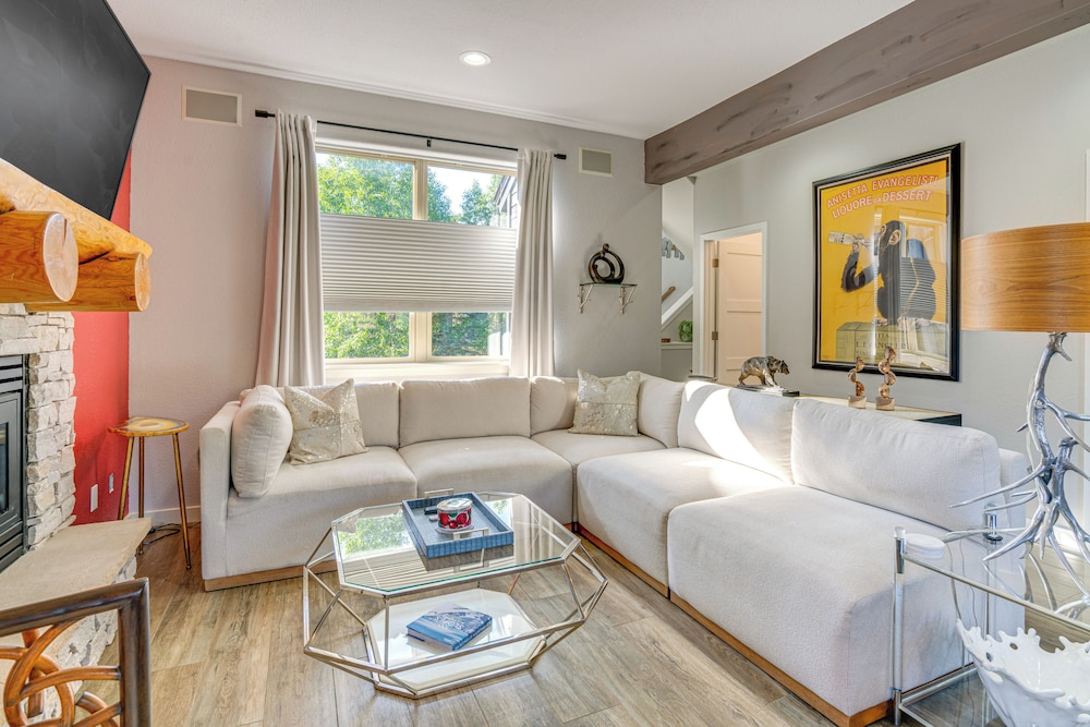 8 Mi to Copper Mtn: Frisco Home w/ Shuttle Access