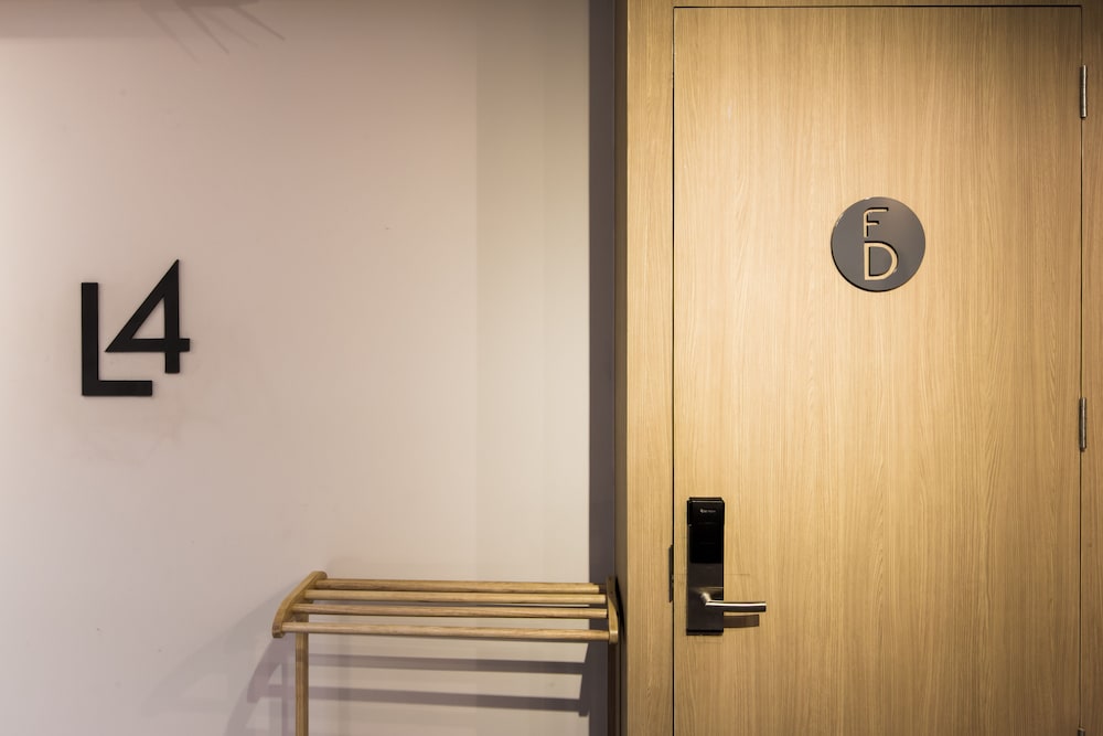 Snoozz Hotel - Hostel