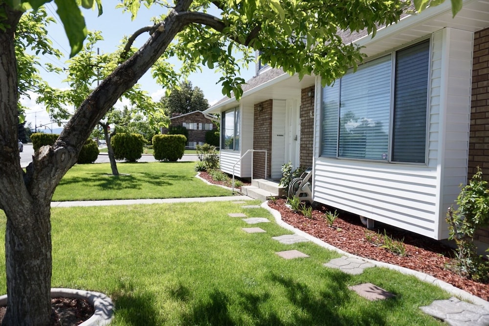 Large Room near UVU & BYU