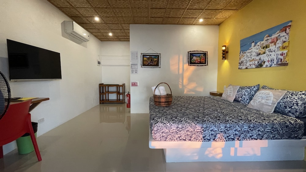 Footprints Beach Resort 6