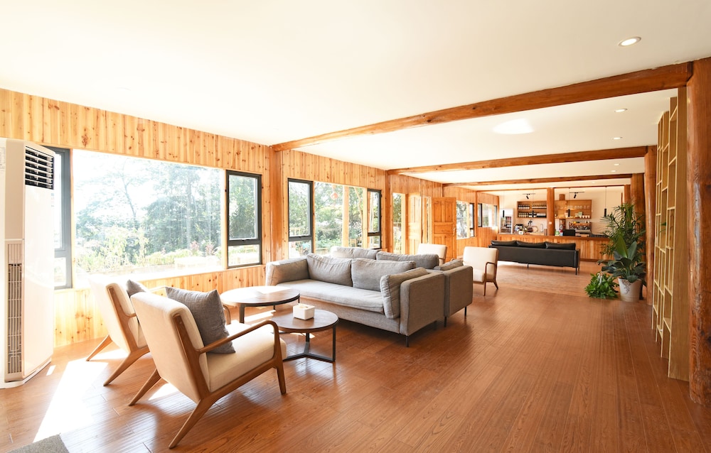 Greenforest Lodge