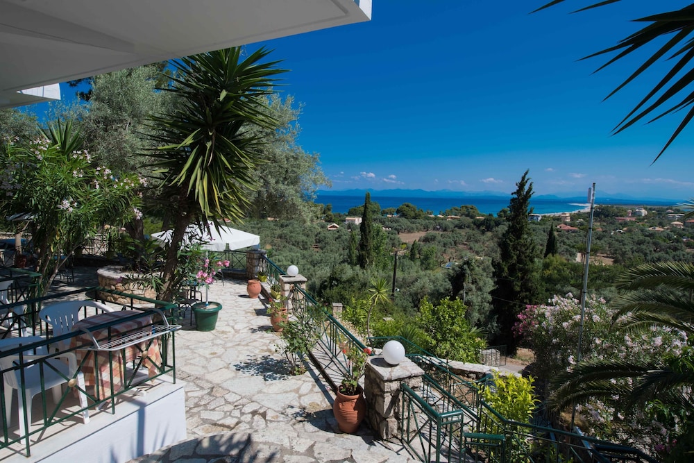 Bella Casa Studios