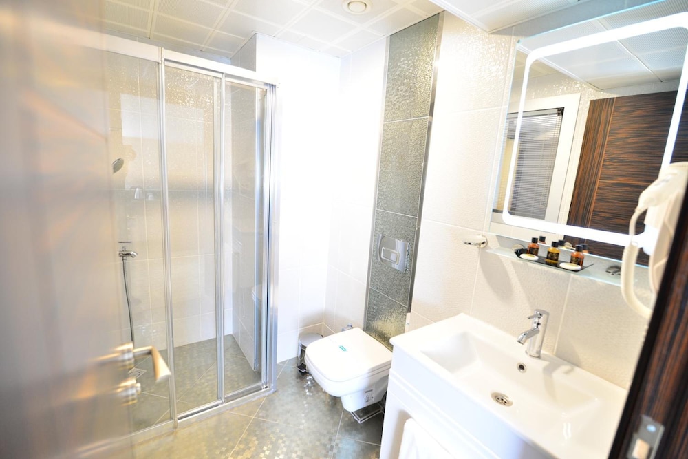 Golden Siyav Otel - Image 33