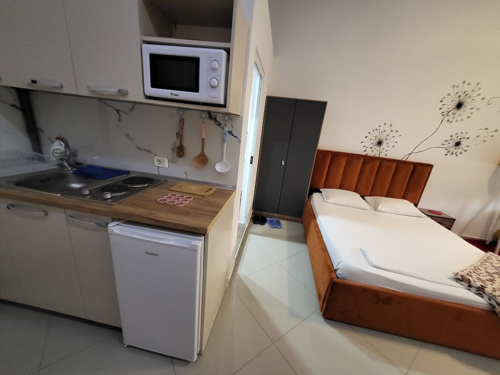Isabel Rooms & Apartments