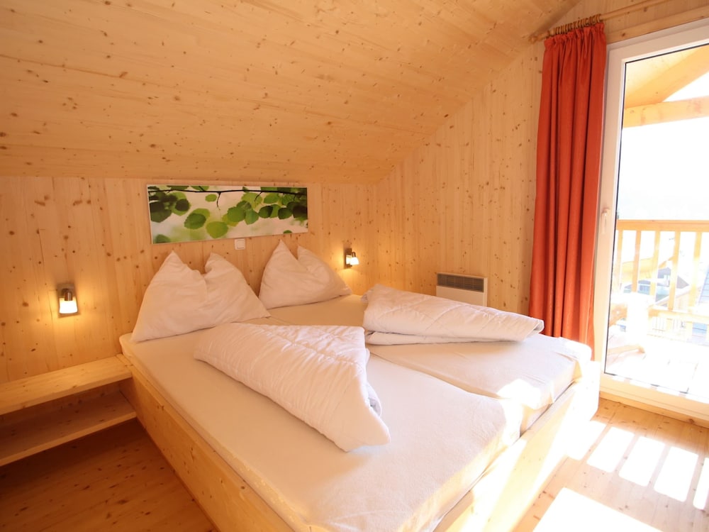 Cozy Chalet in Hohentauern near Ski Area view 3