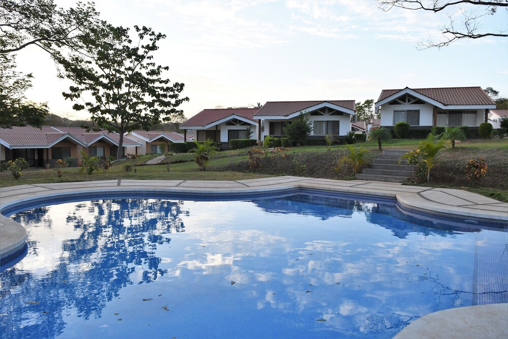 Playa Lagarto Eco Development
