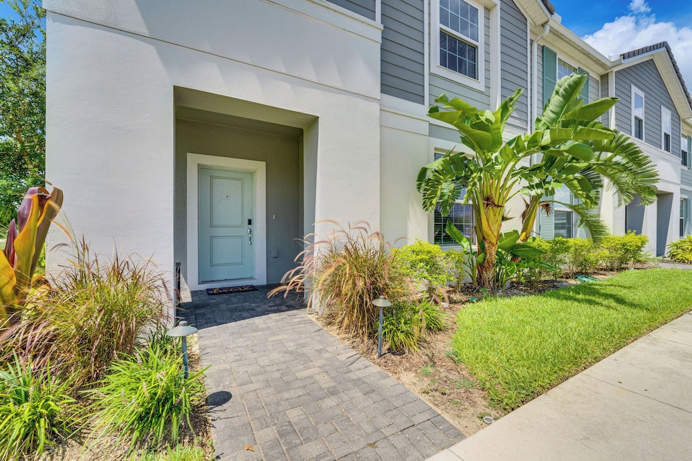 Private Backyard Oasis: Solterra Resort Condo