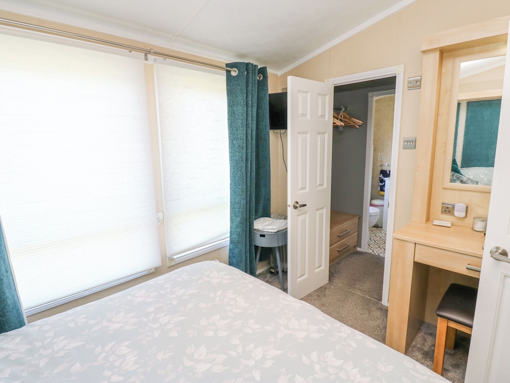 A and C Lodge-plot 21