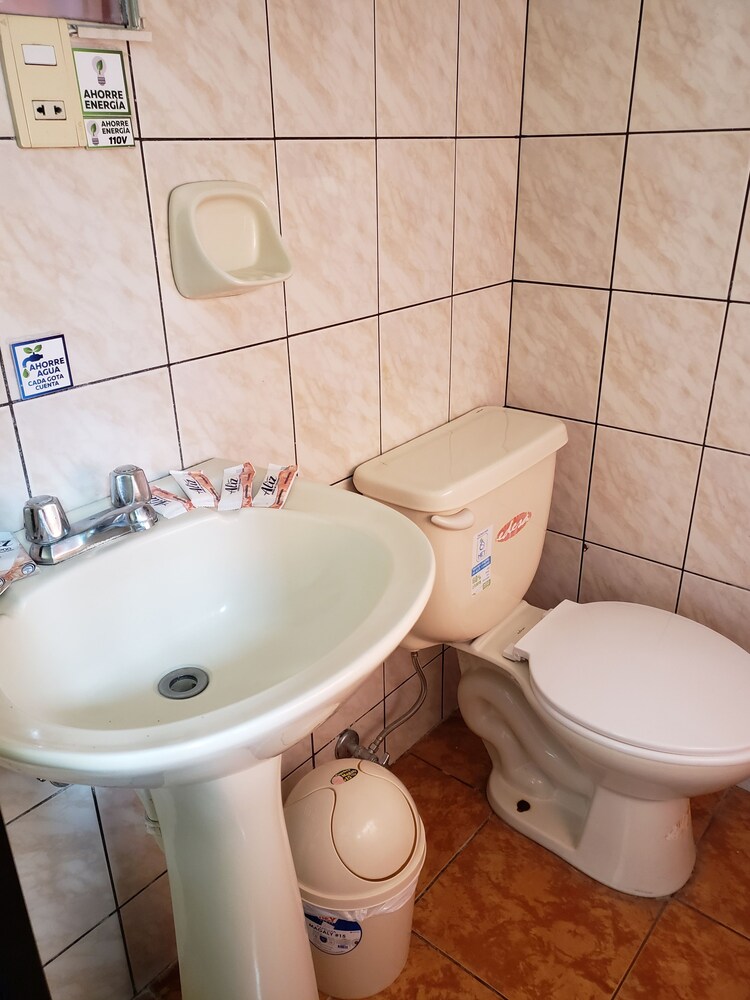 Hostal Monte Real