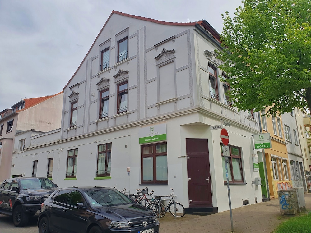 Aparthotel B & L