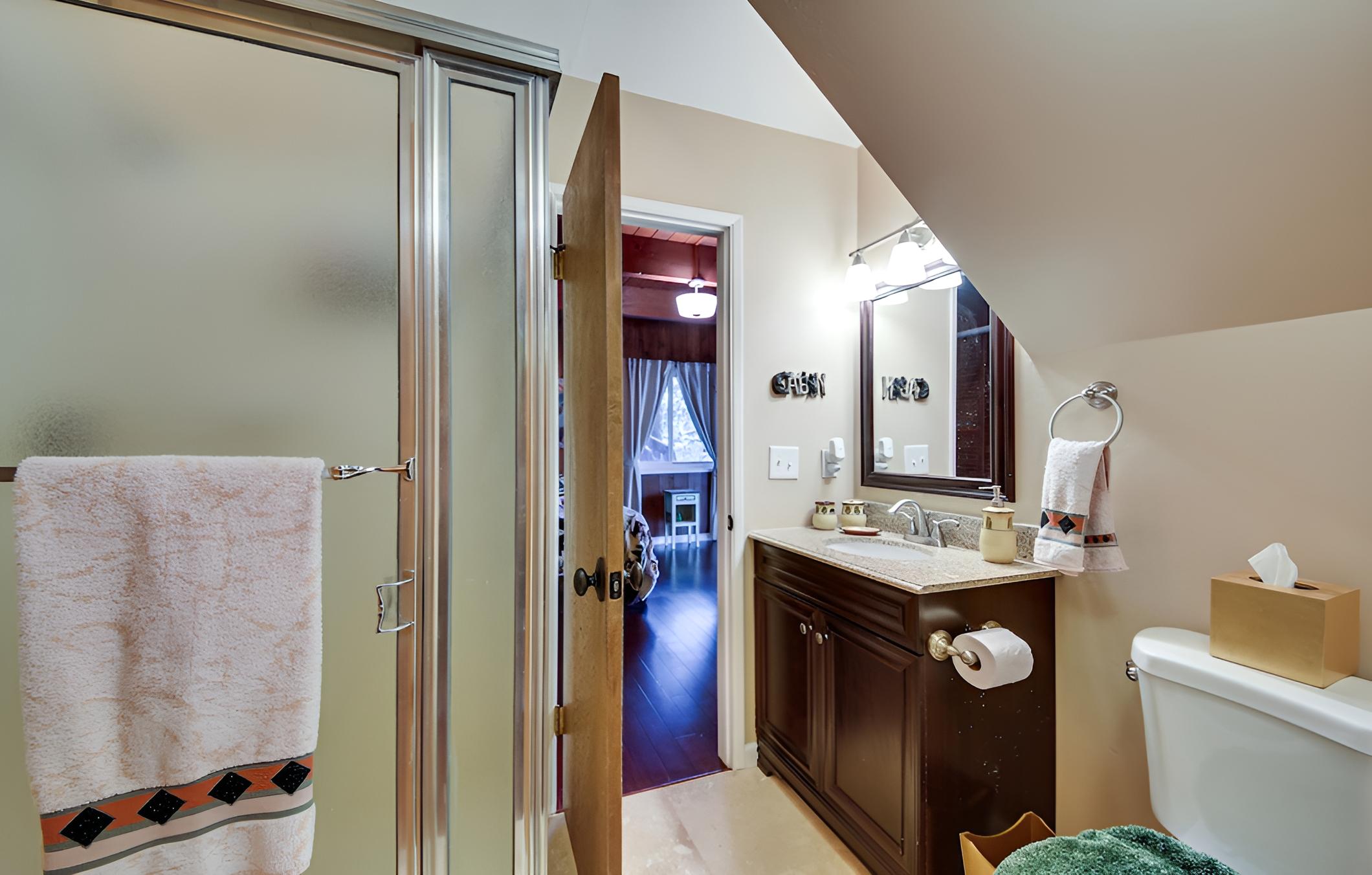 Cozy Lake Arrowhead Cabin w/ Hot Tub & Deck! view 2