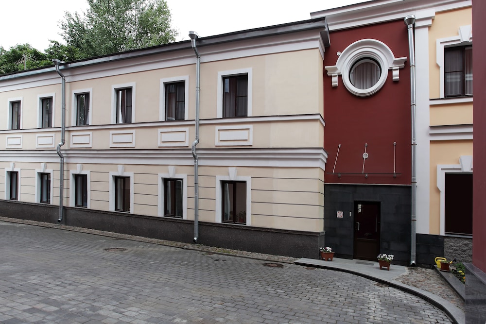 Petrovsky Dvor