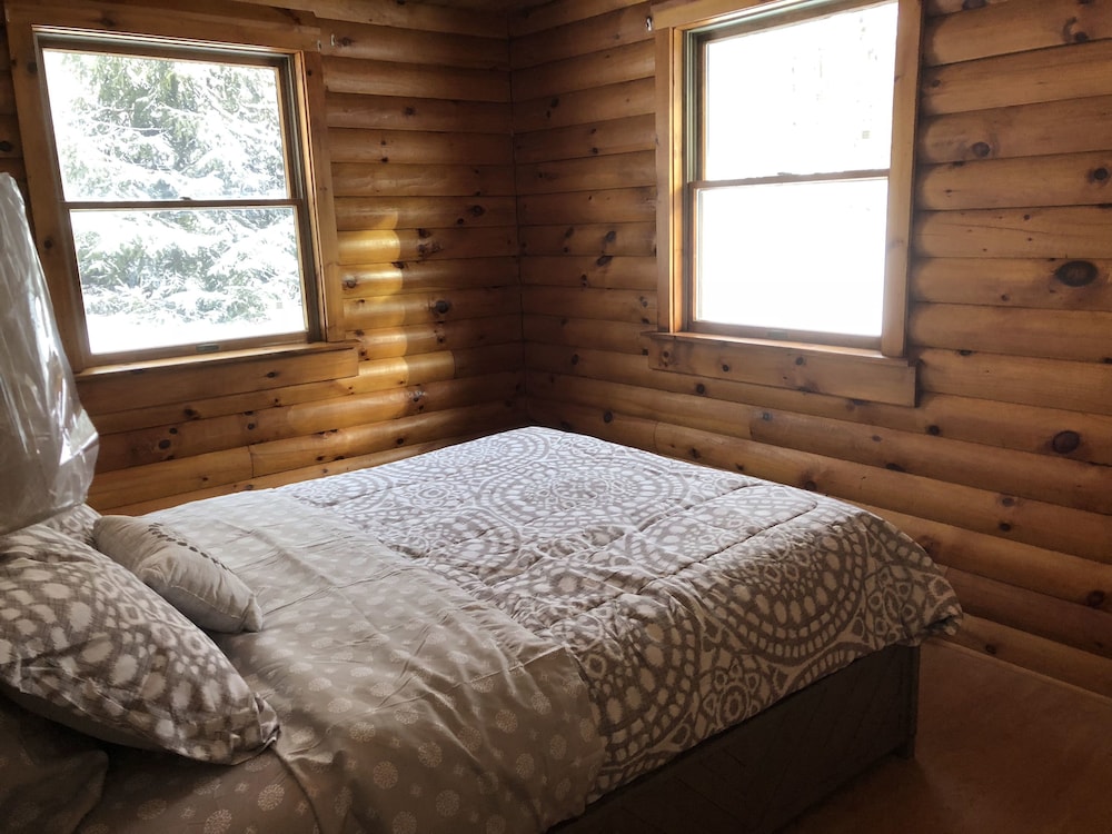 Equestrian House- Log Cabin view 2