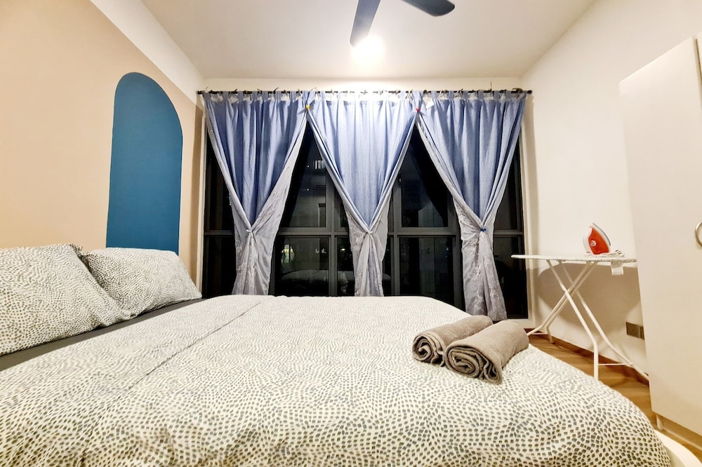 Amerin Residence Mall Apartments