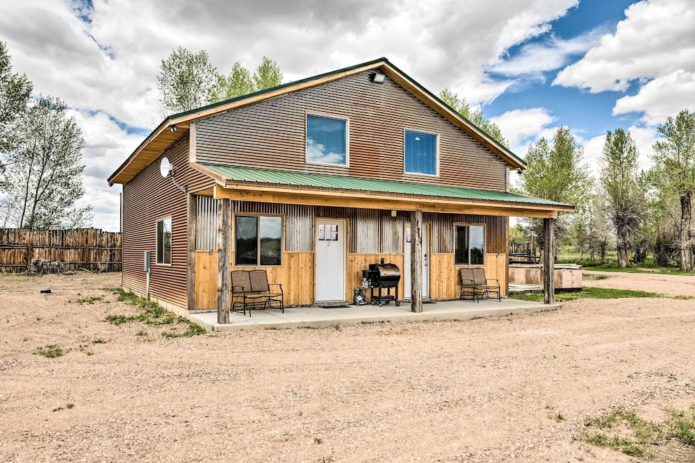Cozy Lyman Townhome w/ Grill on Cattle Ranch! view 4