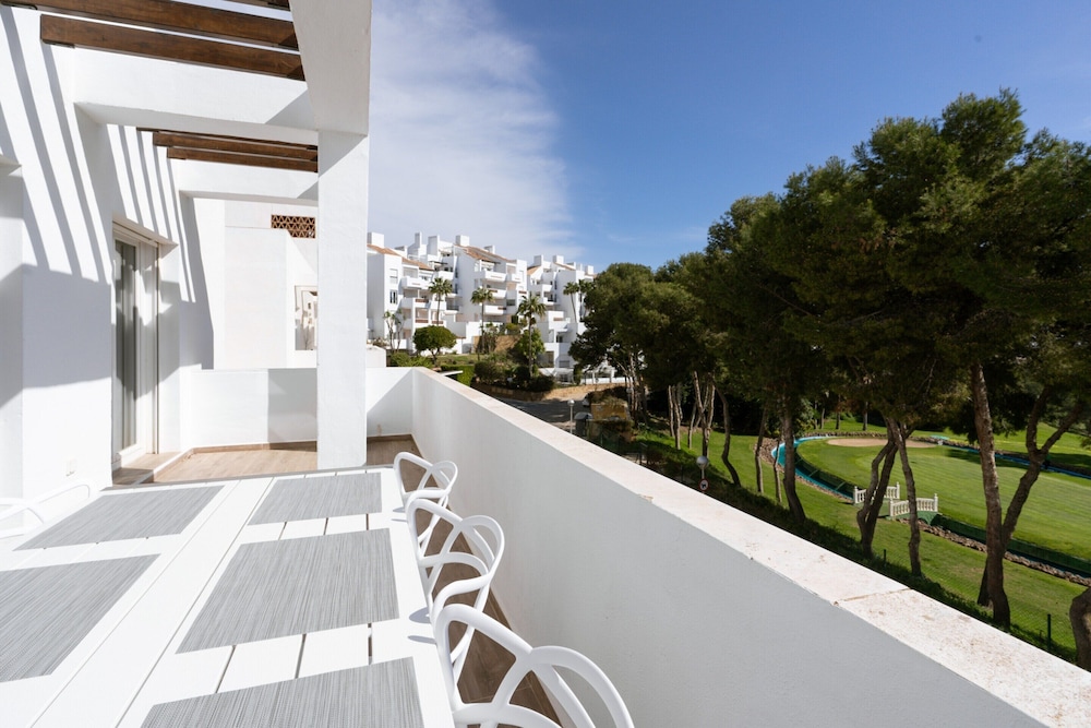 Golf Gardens Miraflores