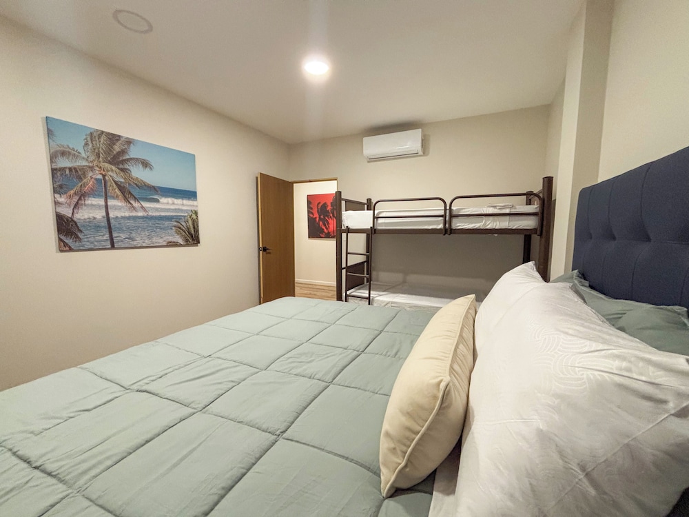 Lora Loca Inn