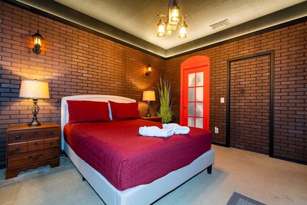 Marvelous 4Bd Close to Disney w/ Pool at 313 Tuscan Hills - Image 5