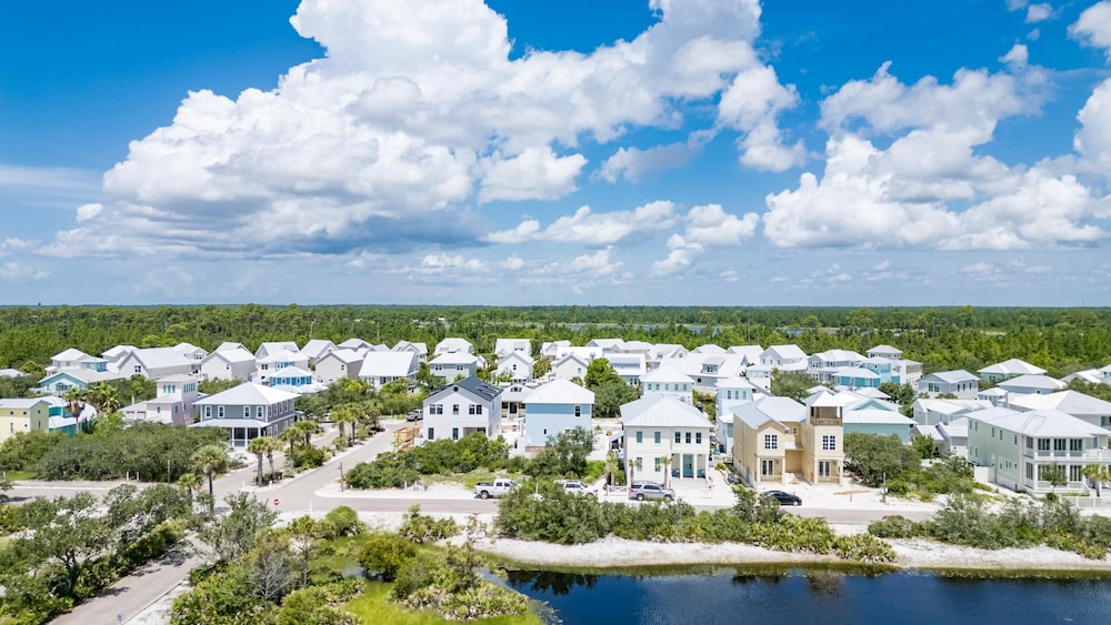 Sunshine Villa by Southern Vacation Rentals