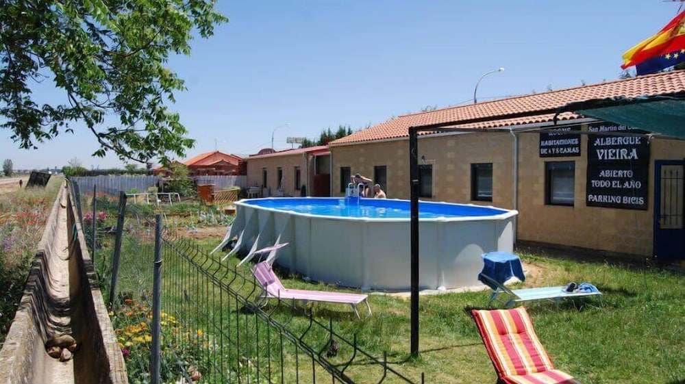 Albergue Vieira - Hostel photo 2