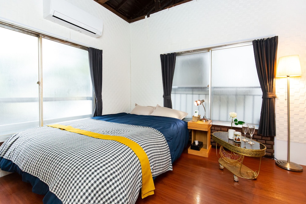 Tokyo House