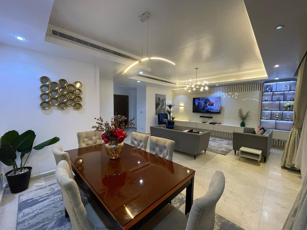 2beroom Apartments in Eko Atlantic City