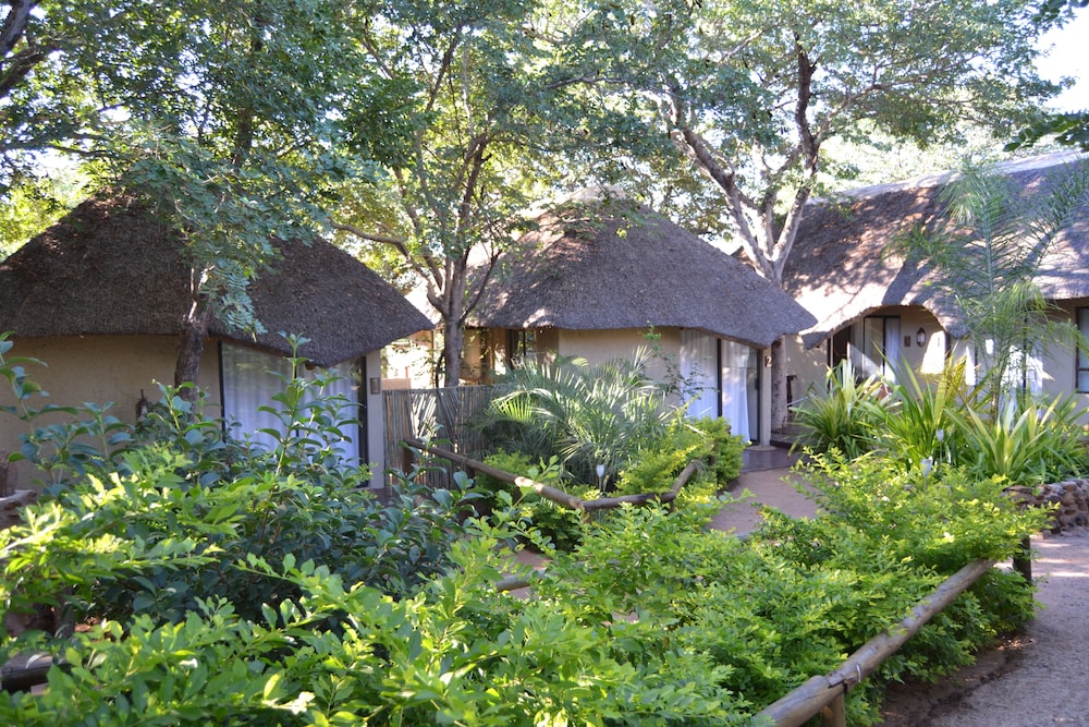 Chobe Sunset Chalets